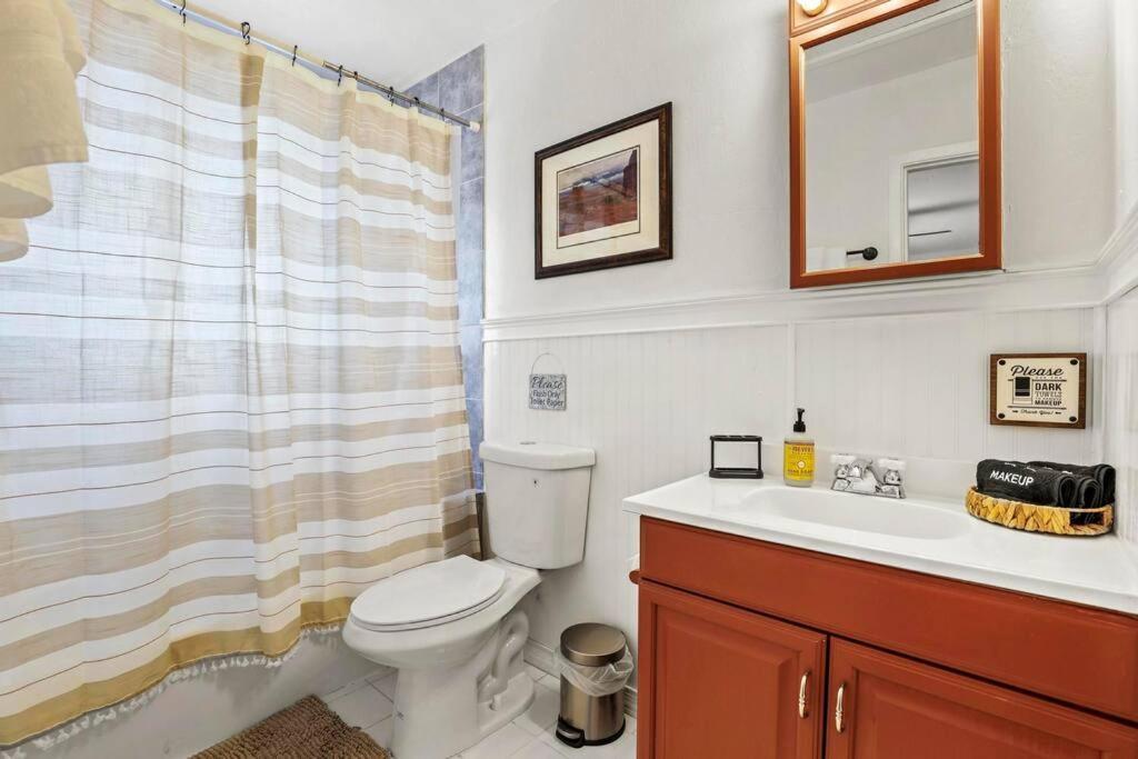 Newly Remodeled Pet Friendly Strawberry